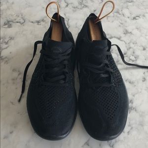 Nike Free RN Fly Knit 2018  8.5
